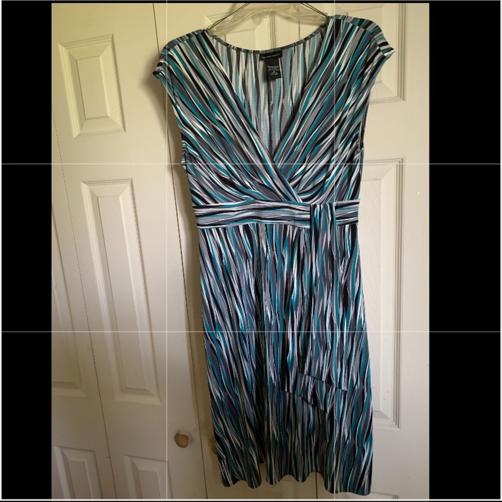 New York and company dress.